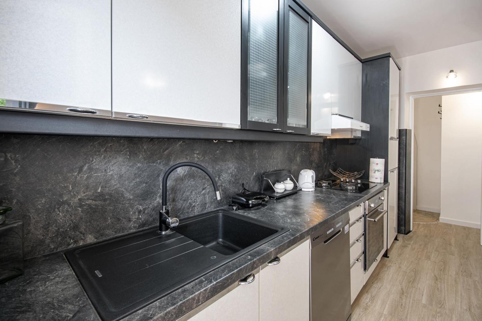 Apartments Filipeti Makarska Ngoại thất bức ảnh
