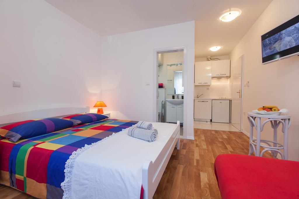 Apartments Filipeti Makarska Ngoại thất bức ảnh